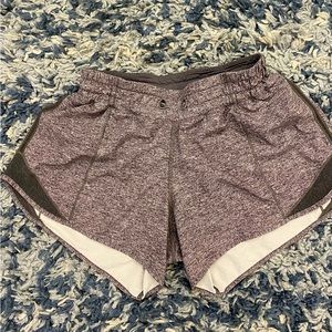 🍋 Lululemon Hotty Hot Shorts Long size 4